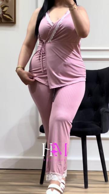@hm_boutique25