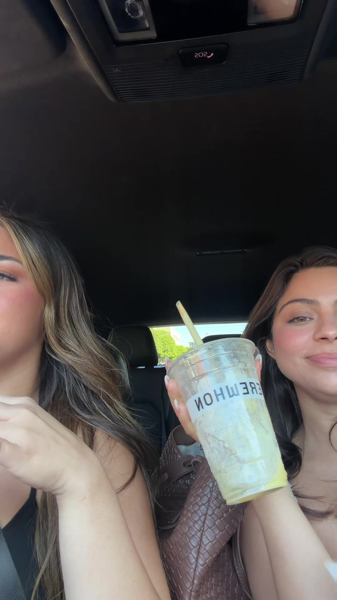 @Josselyn