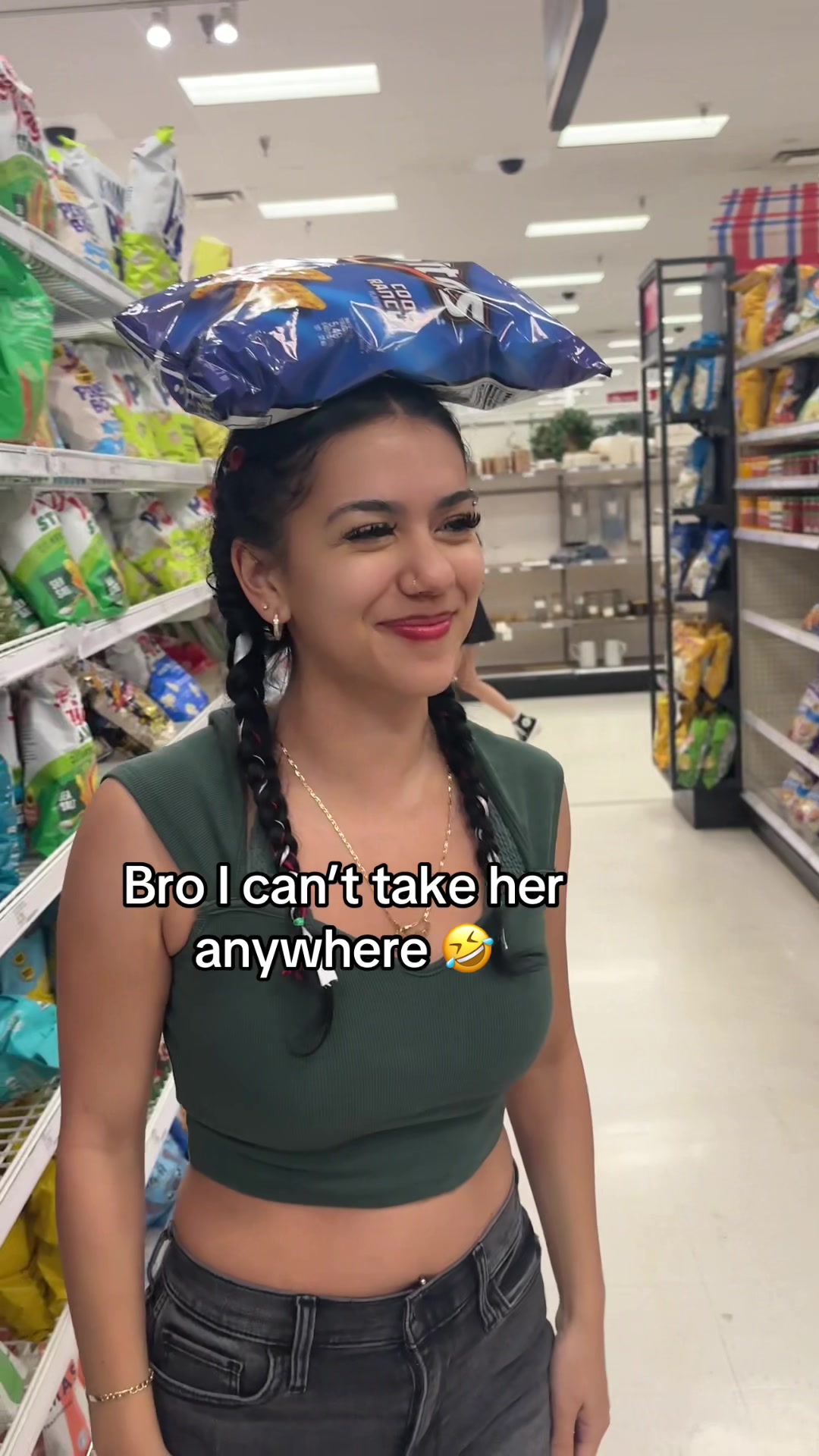 @LESLIE
