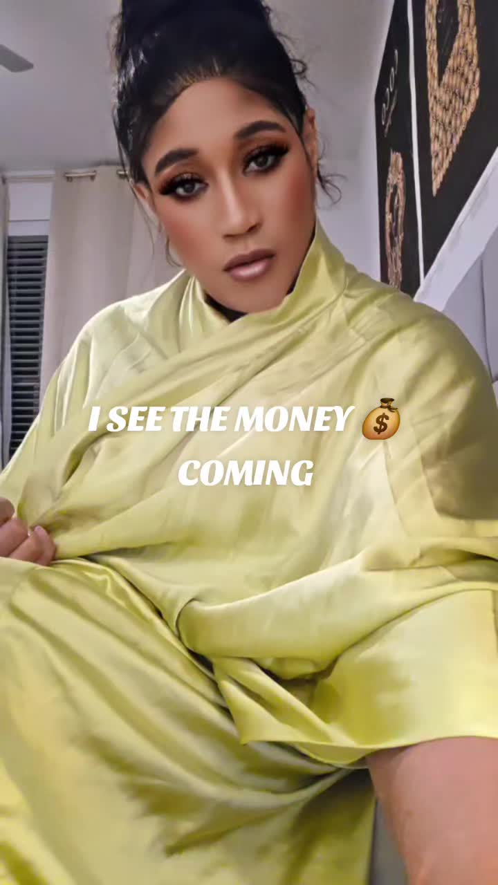 @Demi