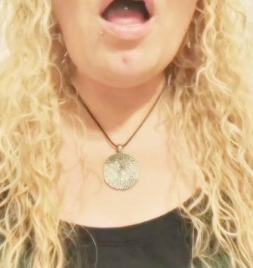 @DaisyBurps