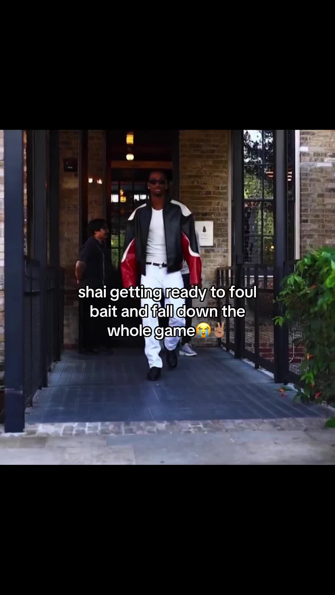 @✰