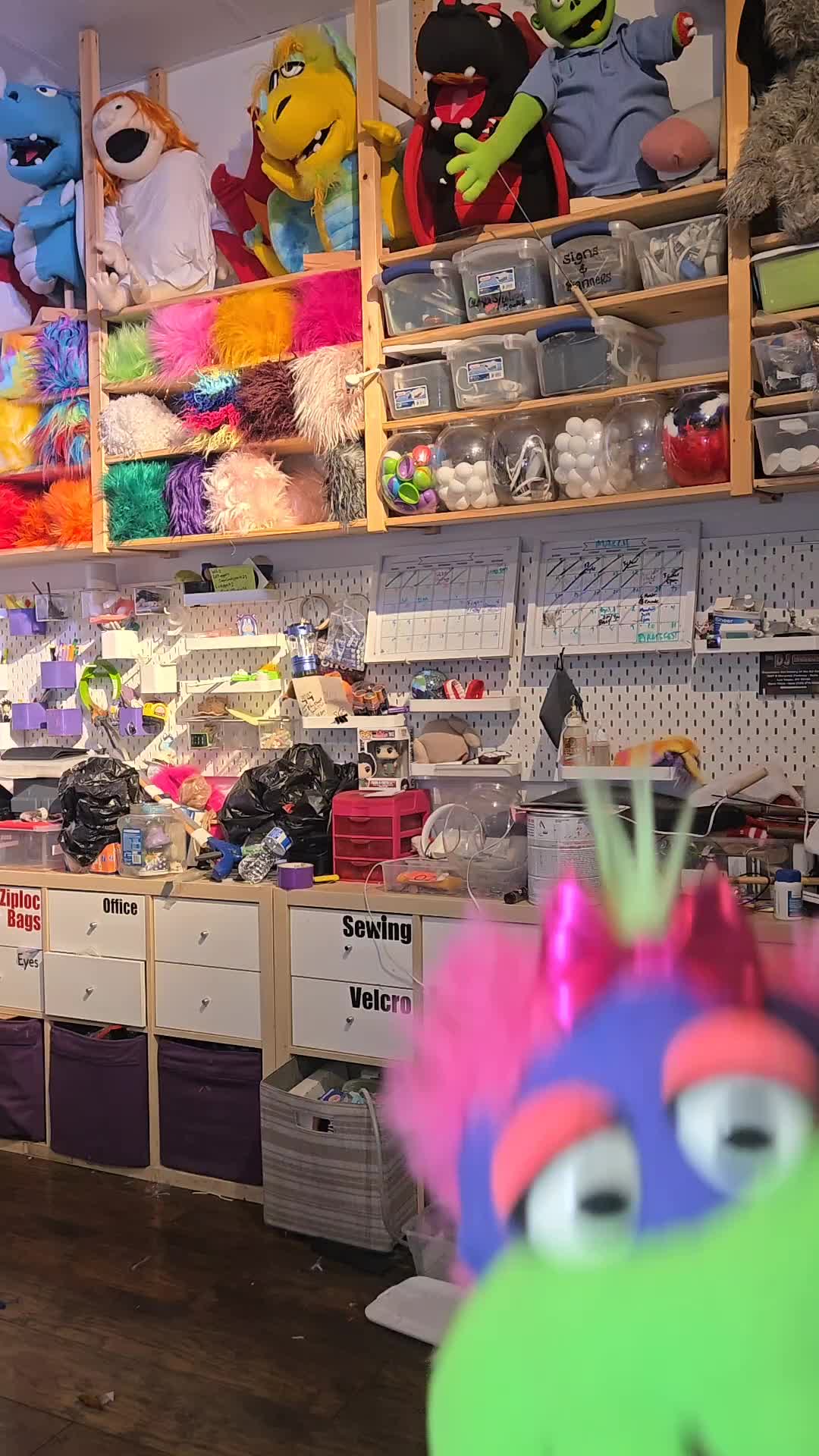 @lvpuppets