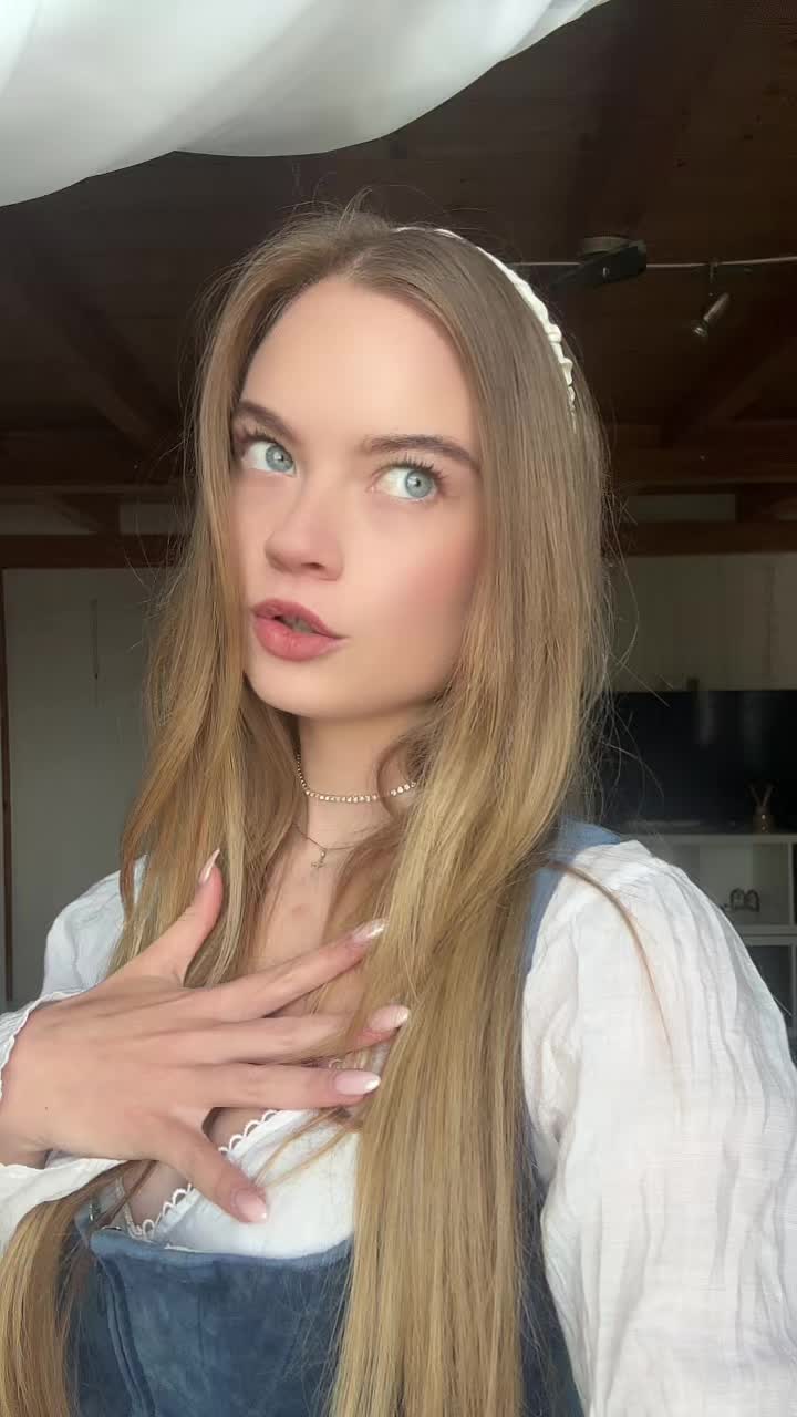 @Laura ✟ Eva