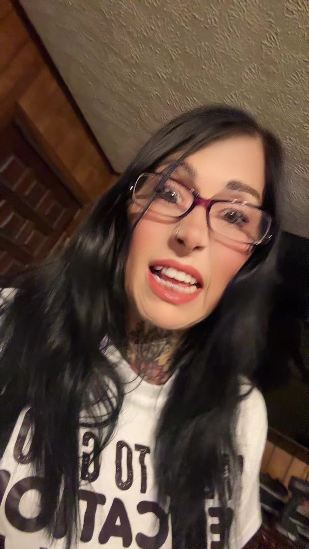 @TattoedcountrygurlKy_606โ
