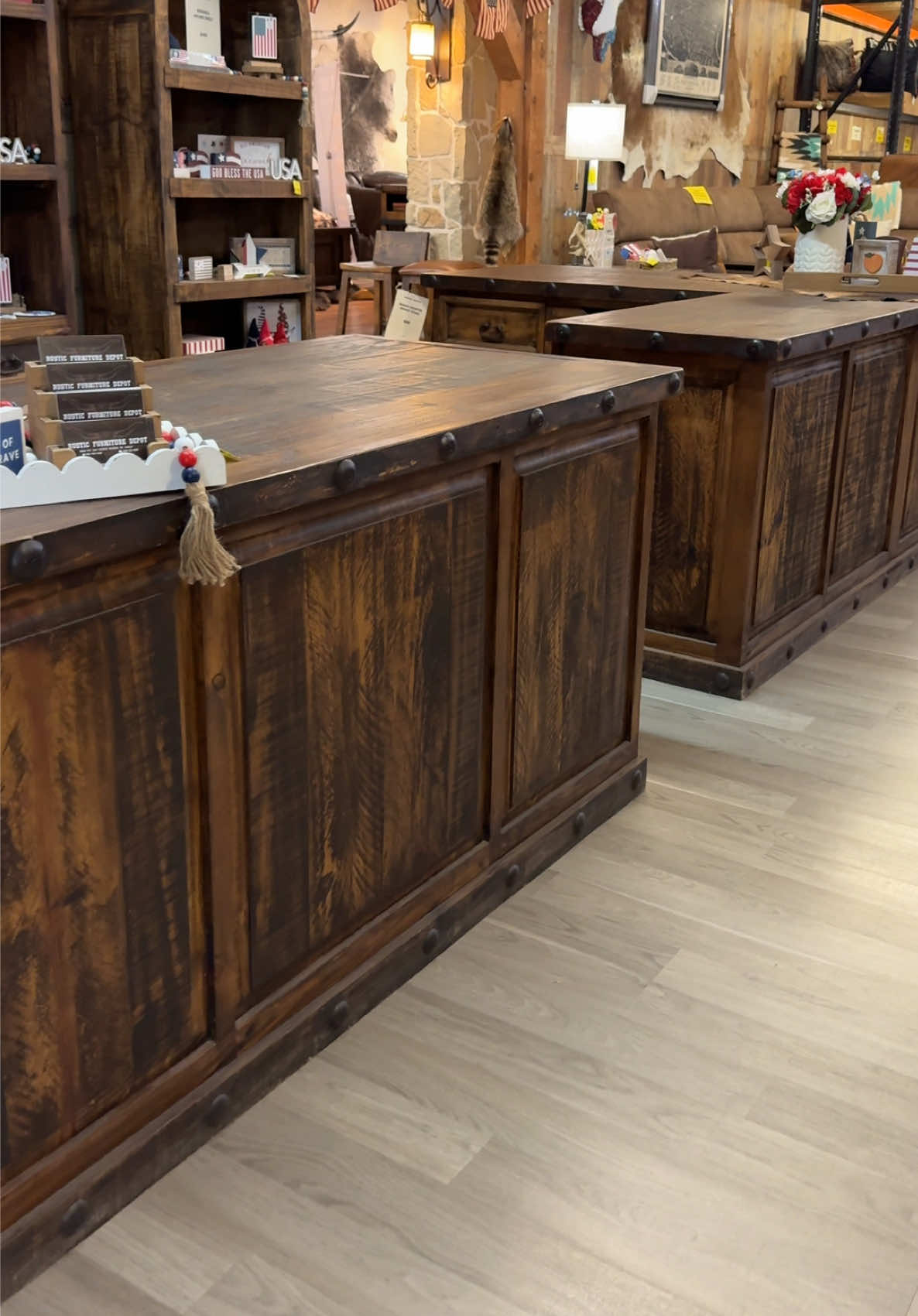 @RusticFurnitureDepot