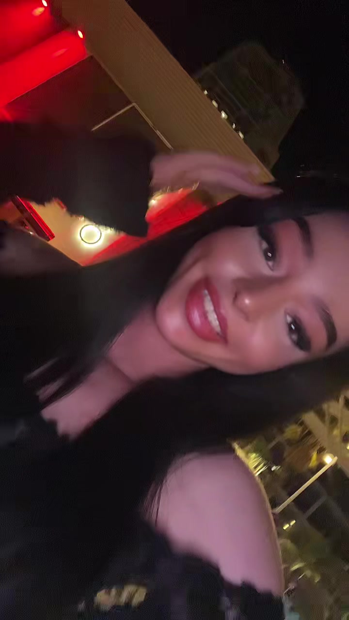 @Riri🍒
