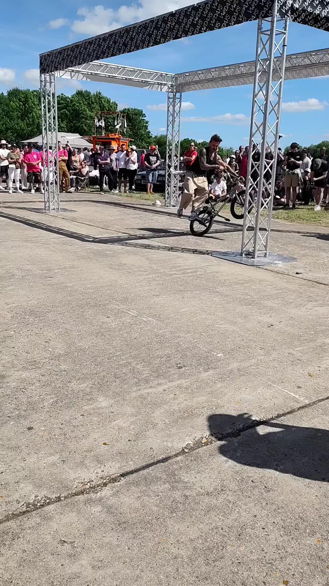@Vr62