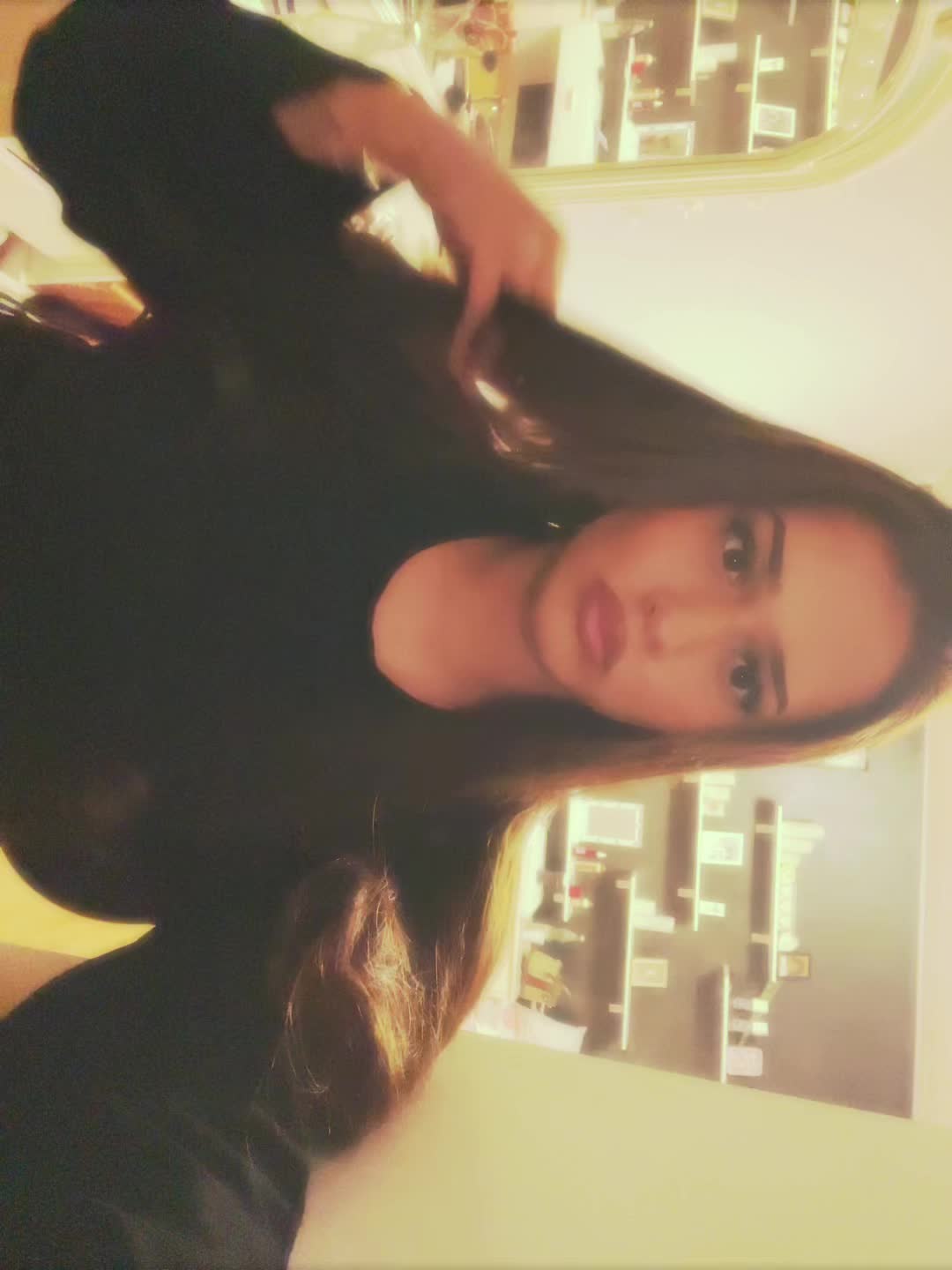 @⠀⠀⠀⠀⠀⠀⠀luana