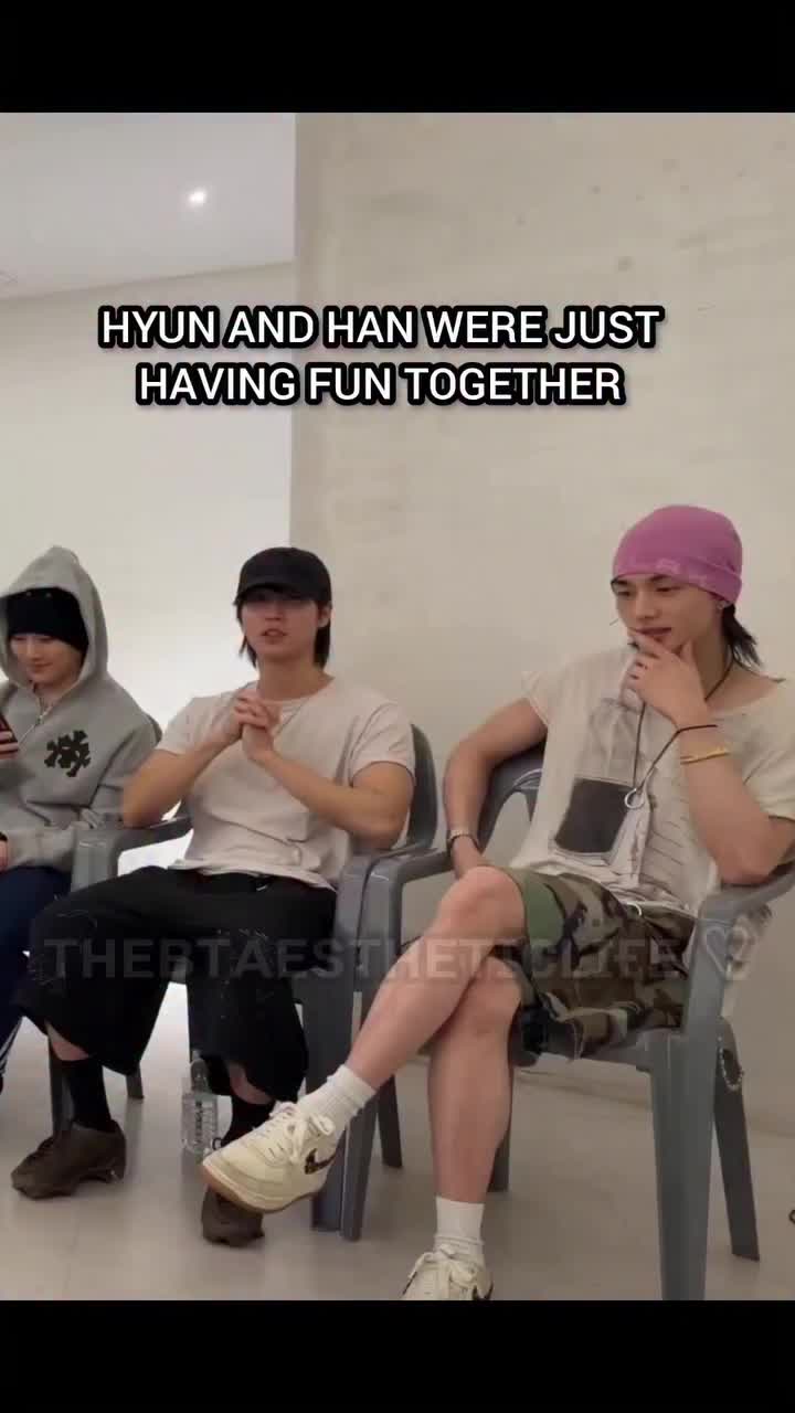 @Felix and hyunjin