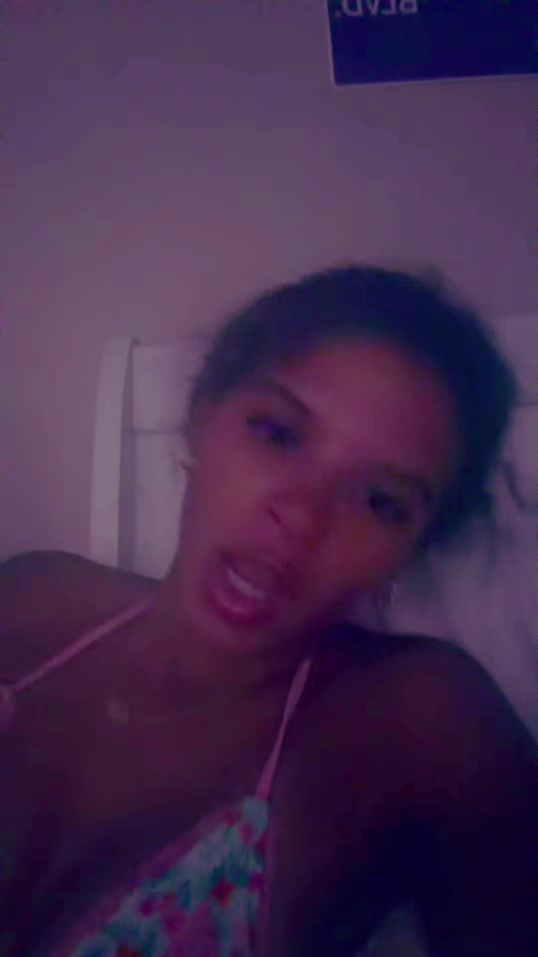 @hennyy