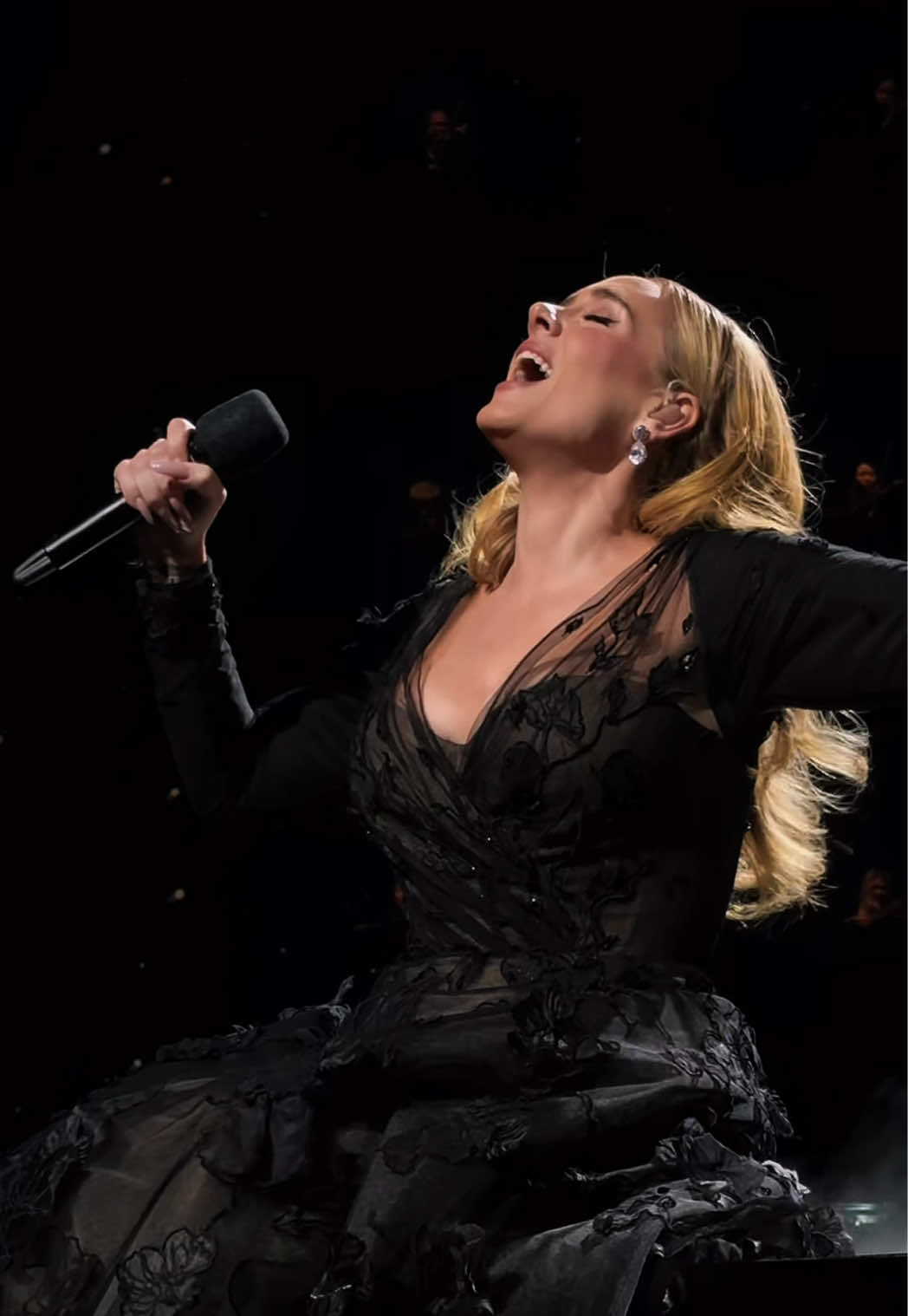 @ADELE