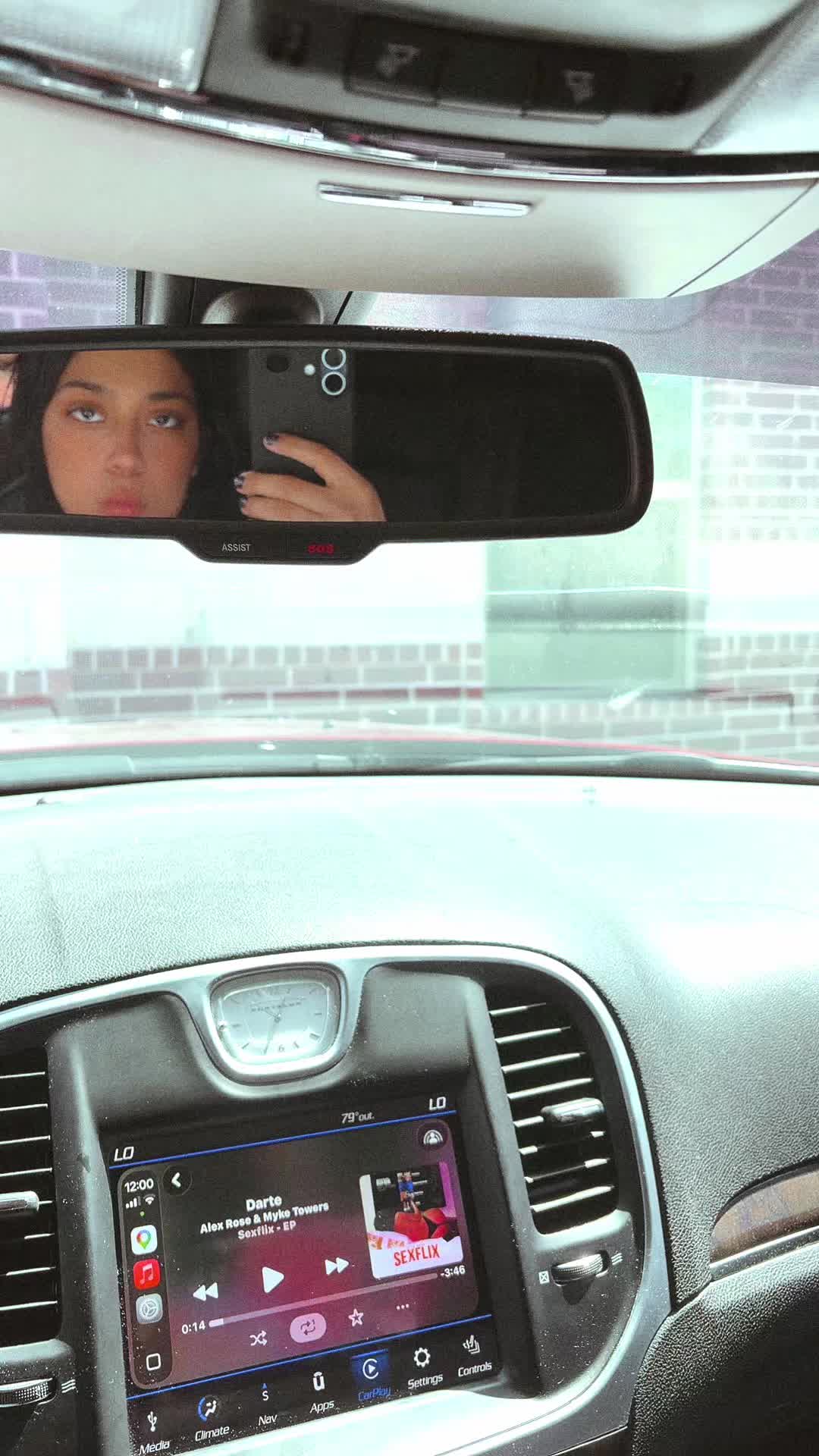 @_alejandraaa666