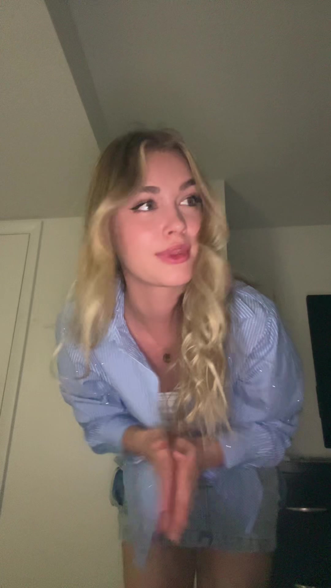 @Laura