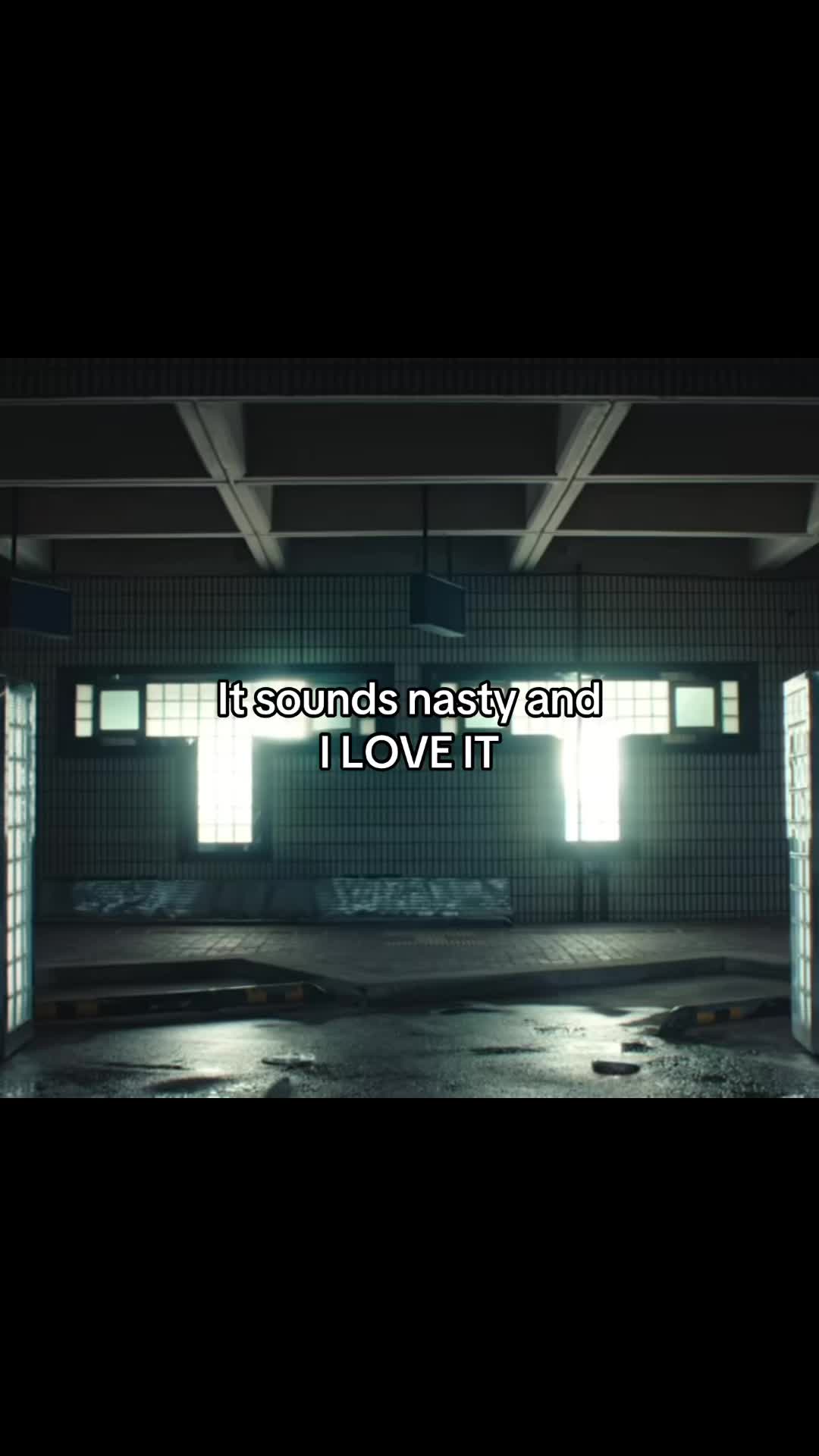 @✰