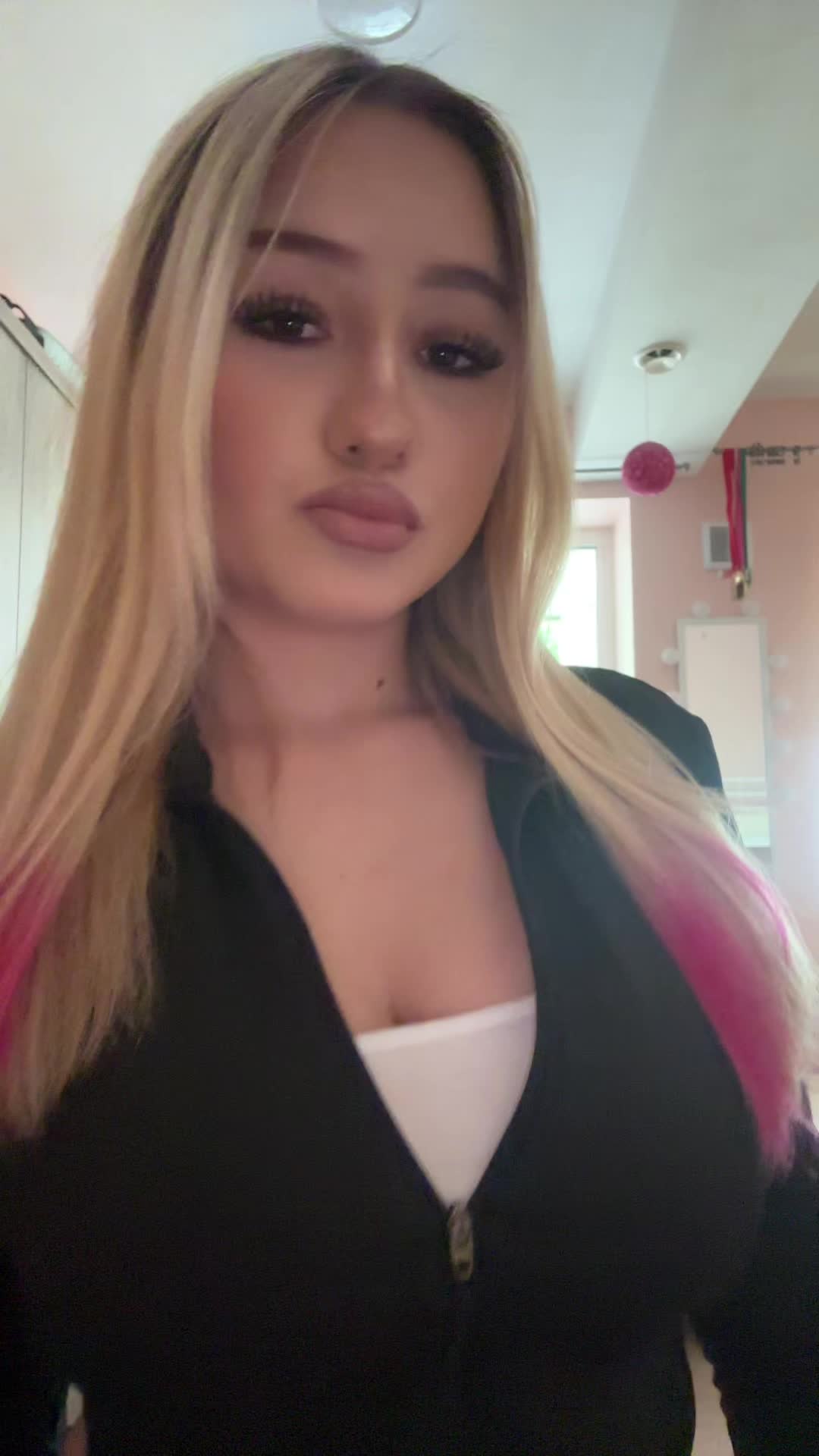@💭