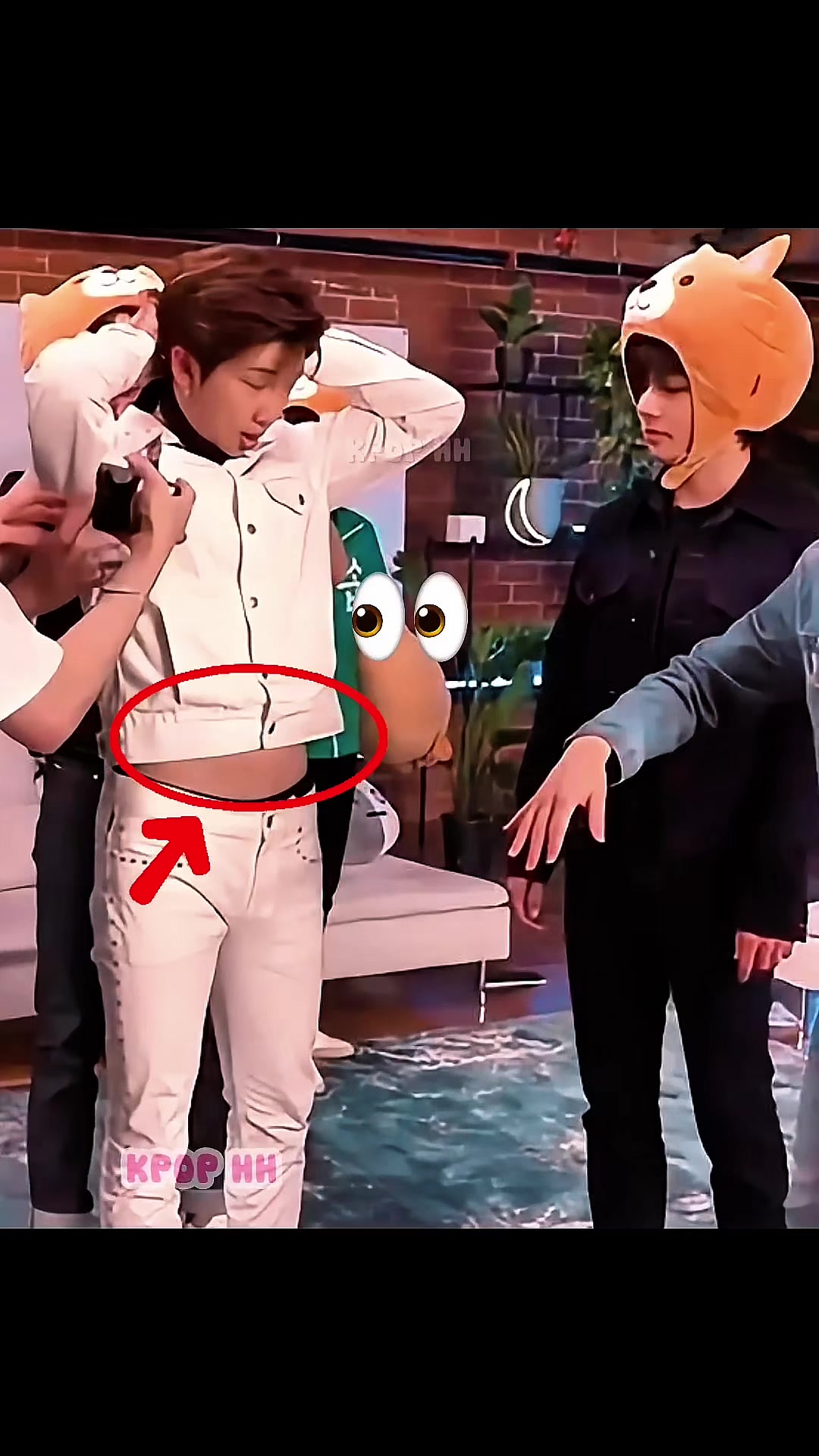@KpopIdolMoments