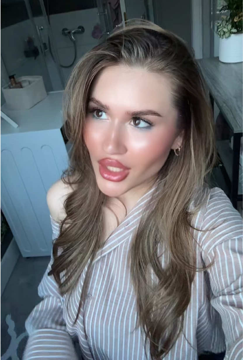 @❣️ 𝒱𝒾𝓀†𝑜𝓇𝒾𝒶