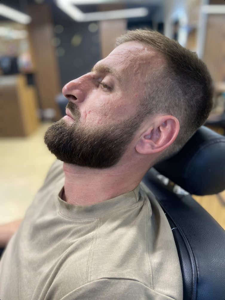 @𝙱𝙰𝚁𝙱𝙴𝚁 𝙻𝙸𝙰 💈