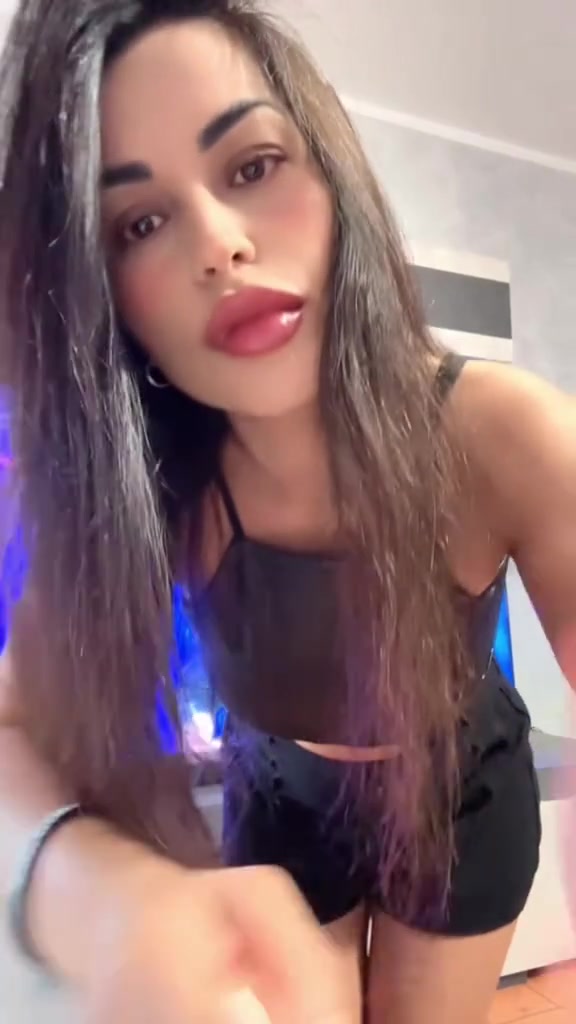 @Desyreal10