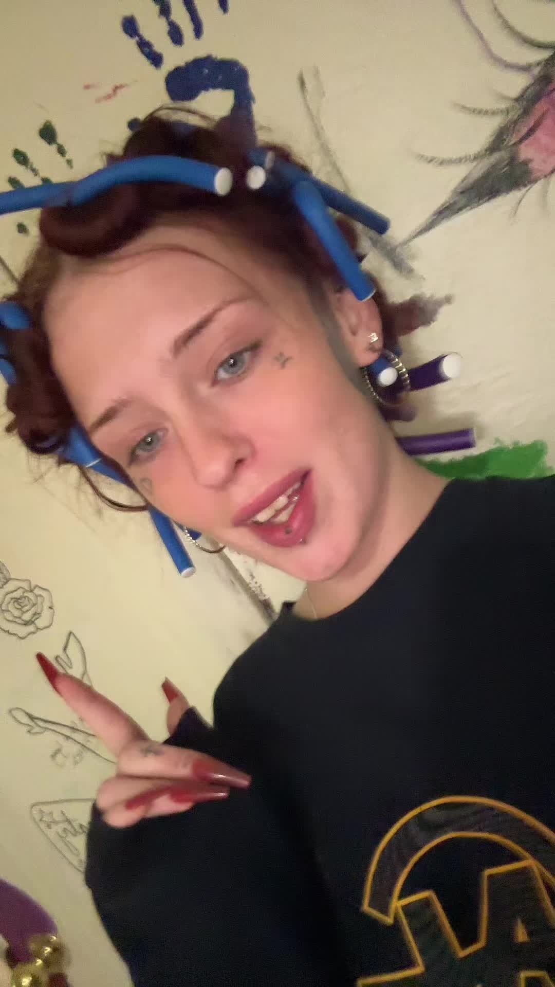 @️