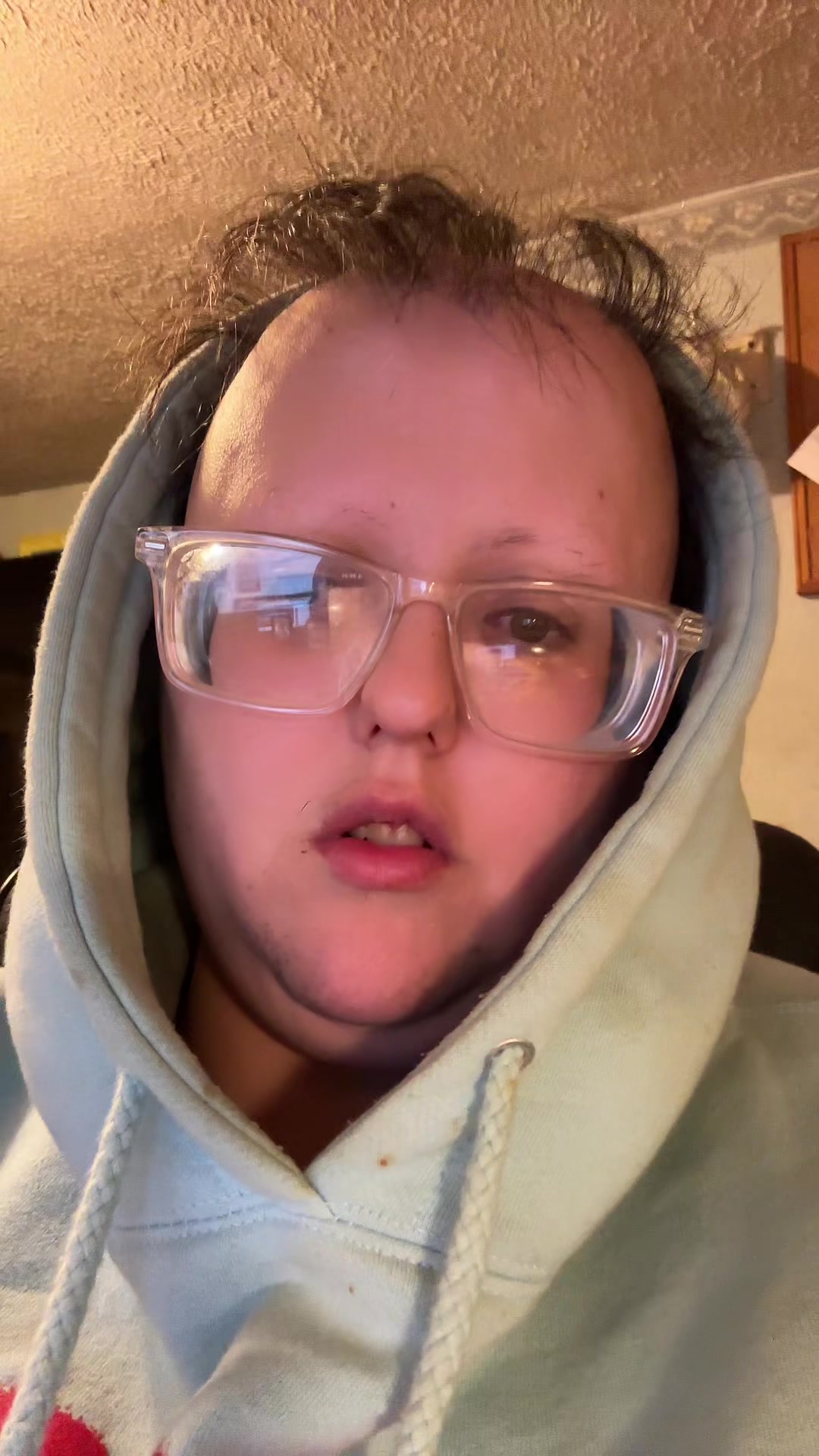 @Ashley hinkle 32🌈🧢🌈