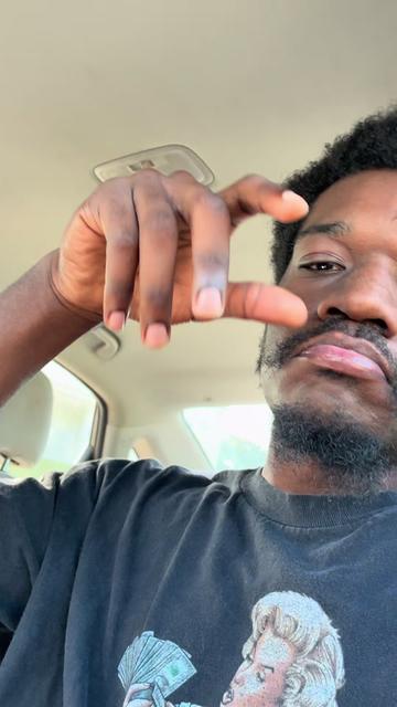 @yobabyjones