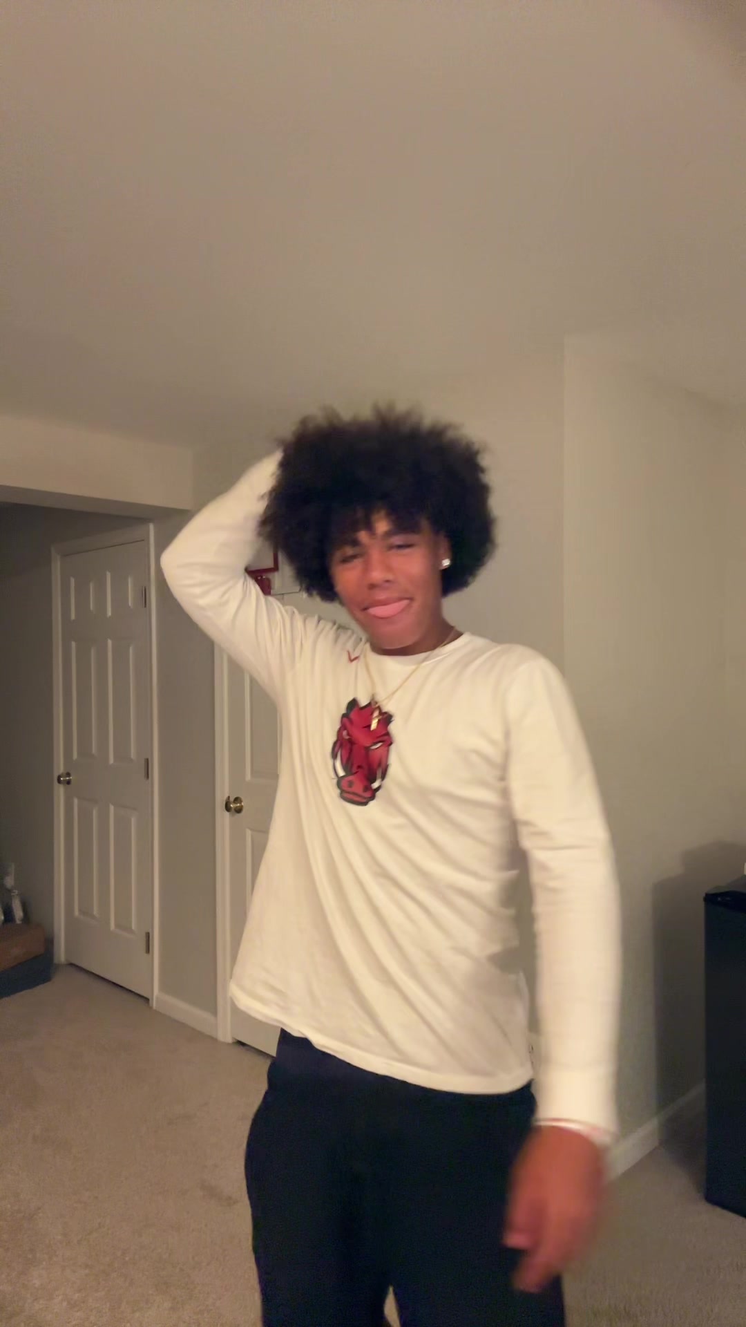 @️