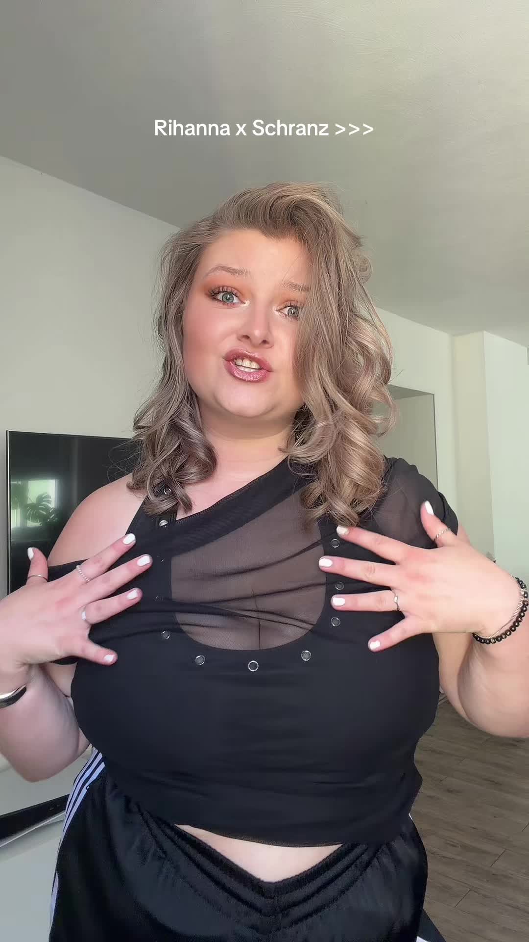 @Enya⛓️🖤