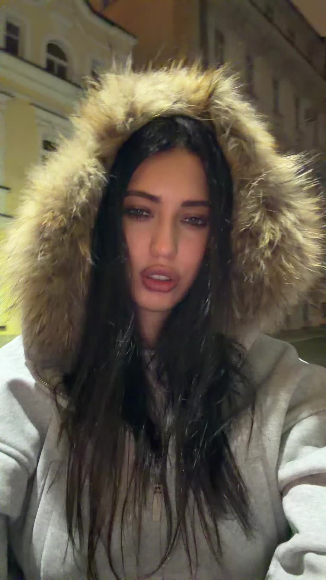 @Milania