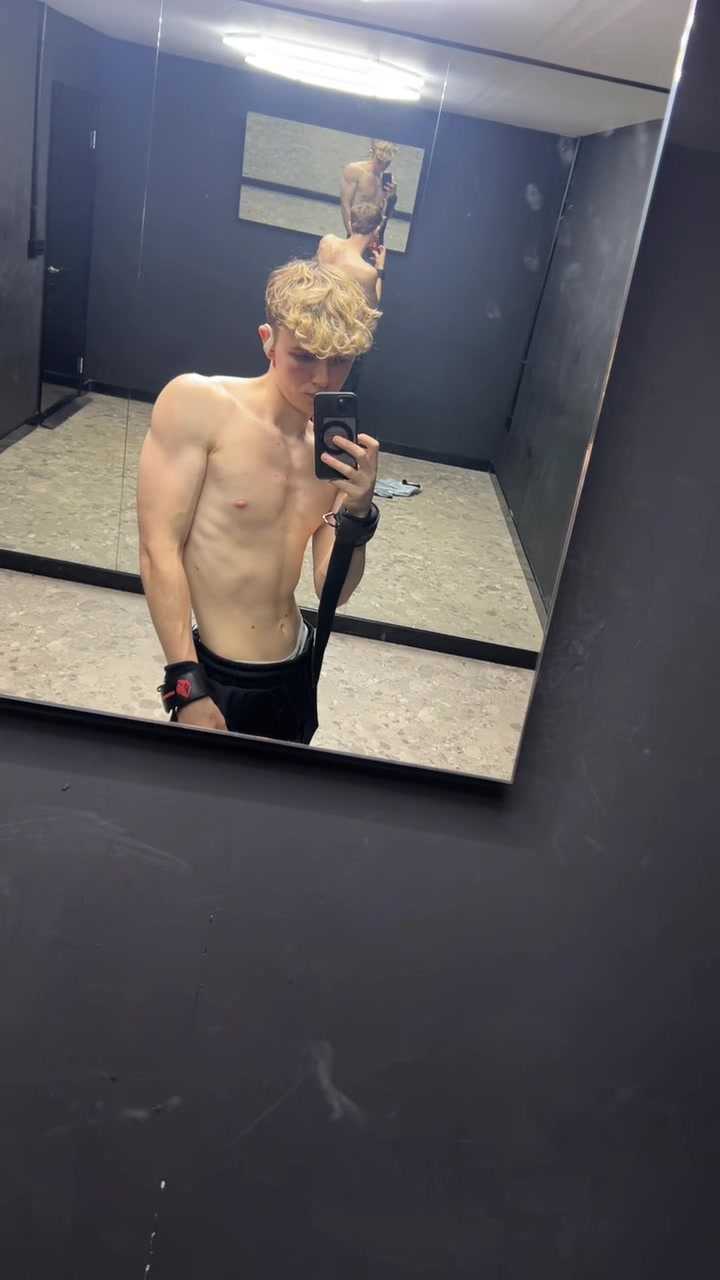 @zhallo
