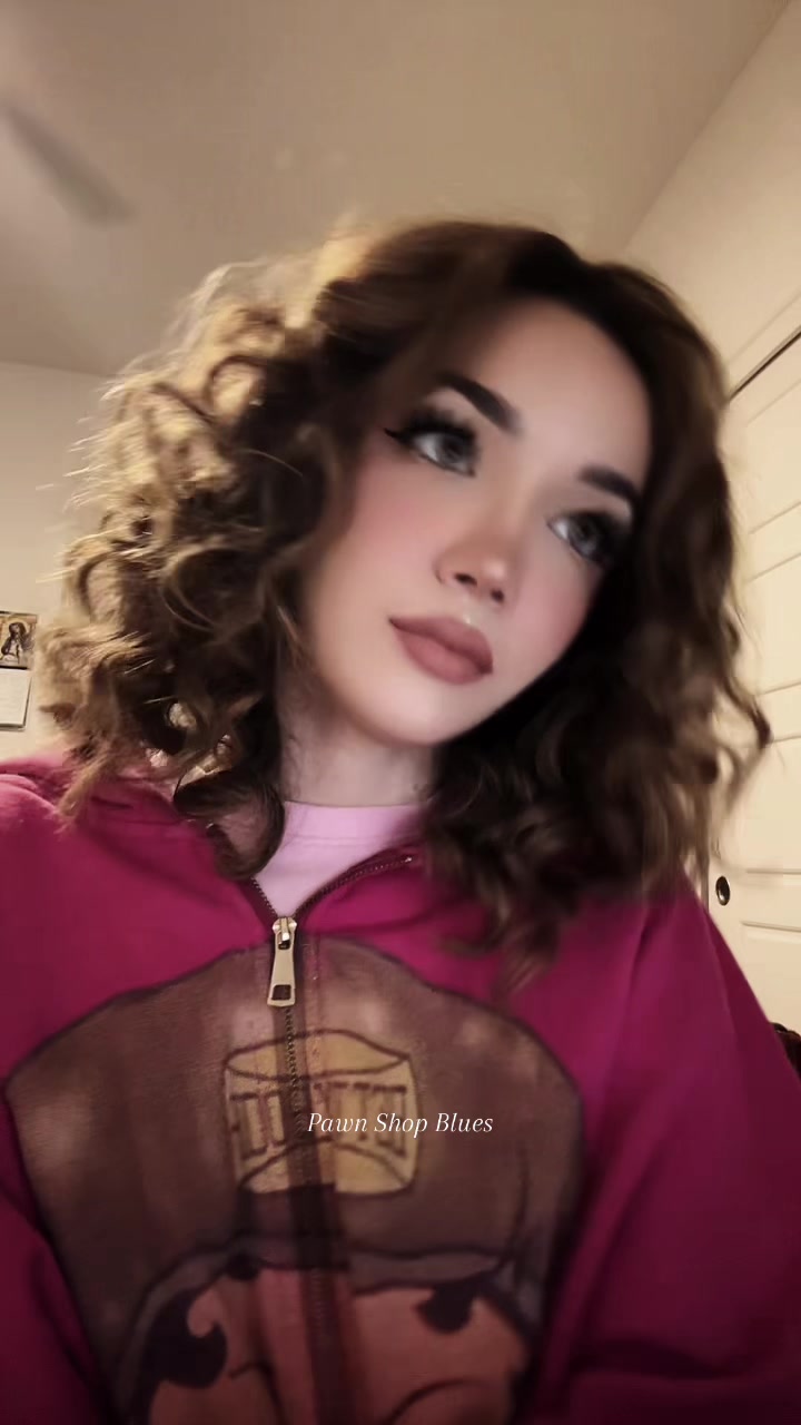 @datgurldollface