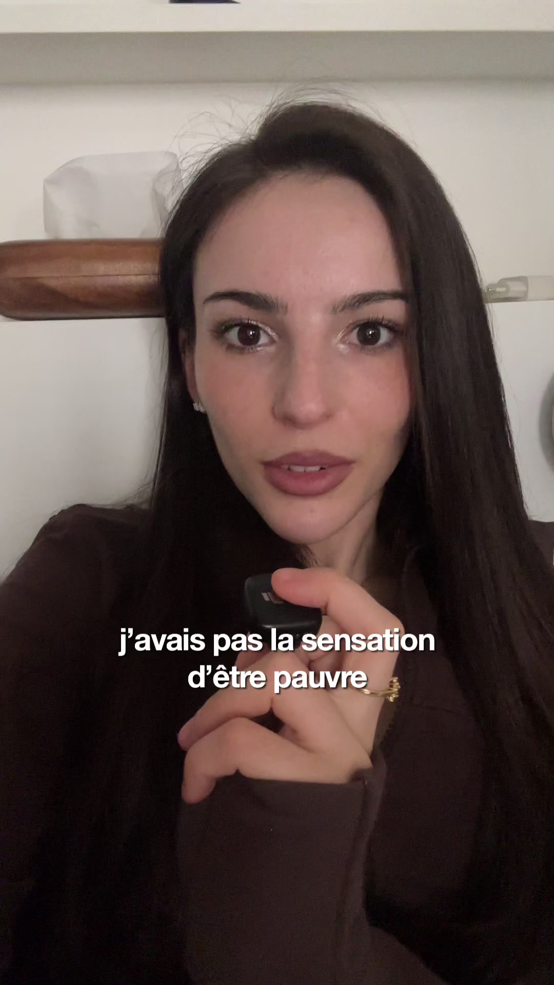 @whoisconstance