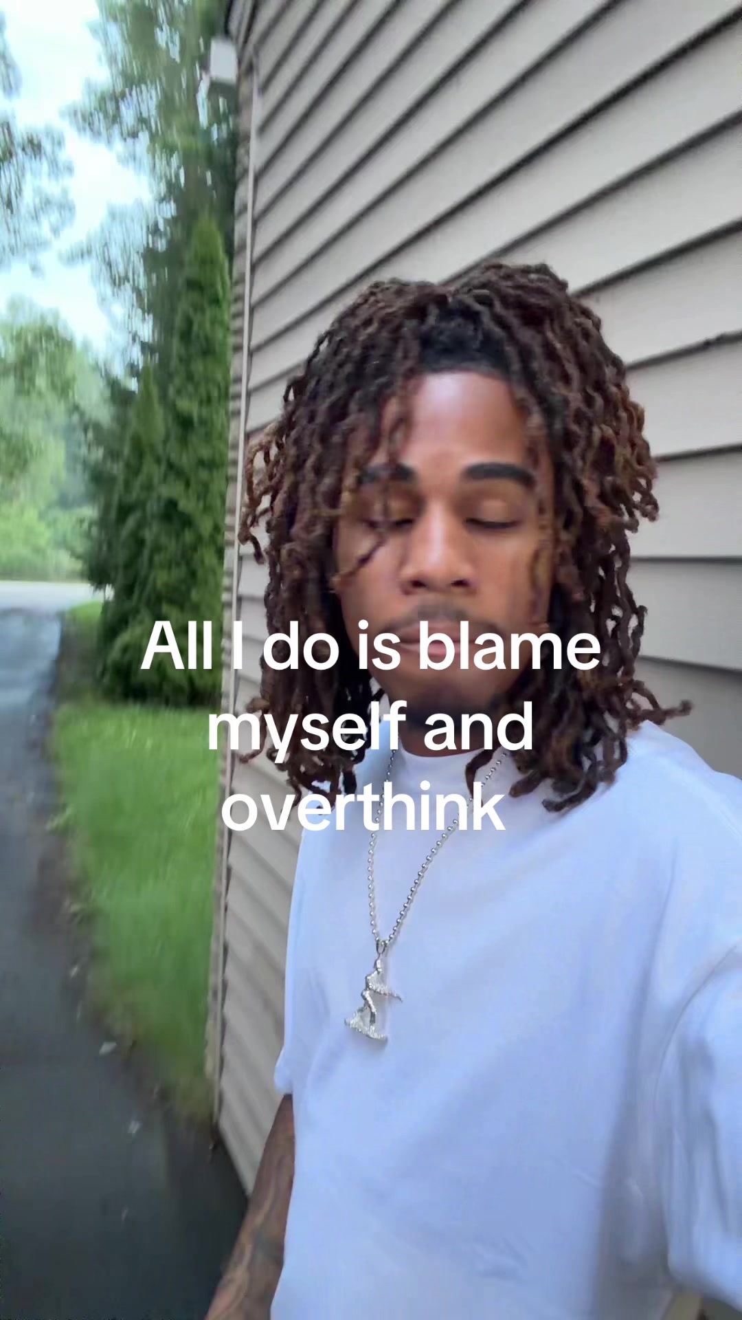 @…