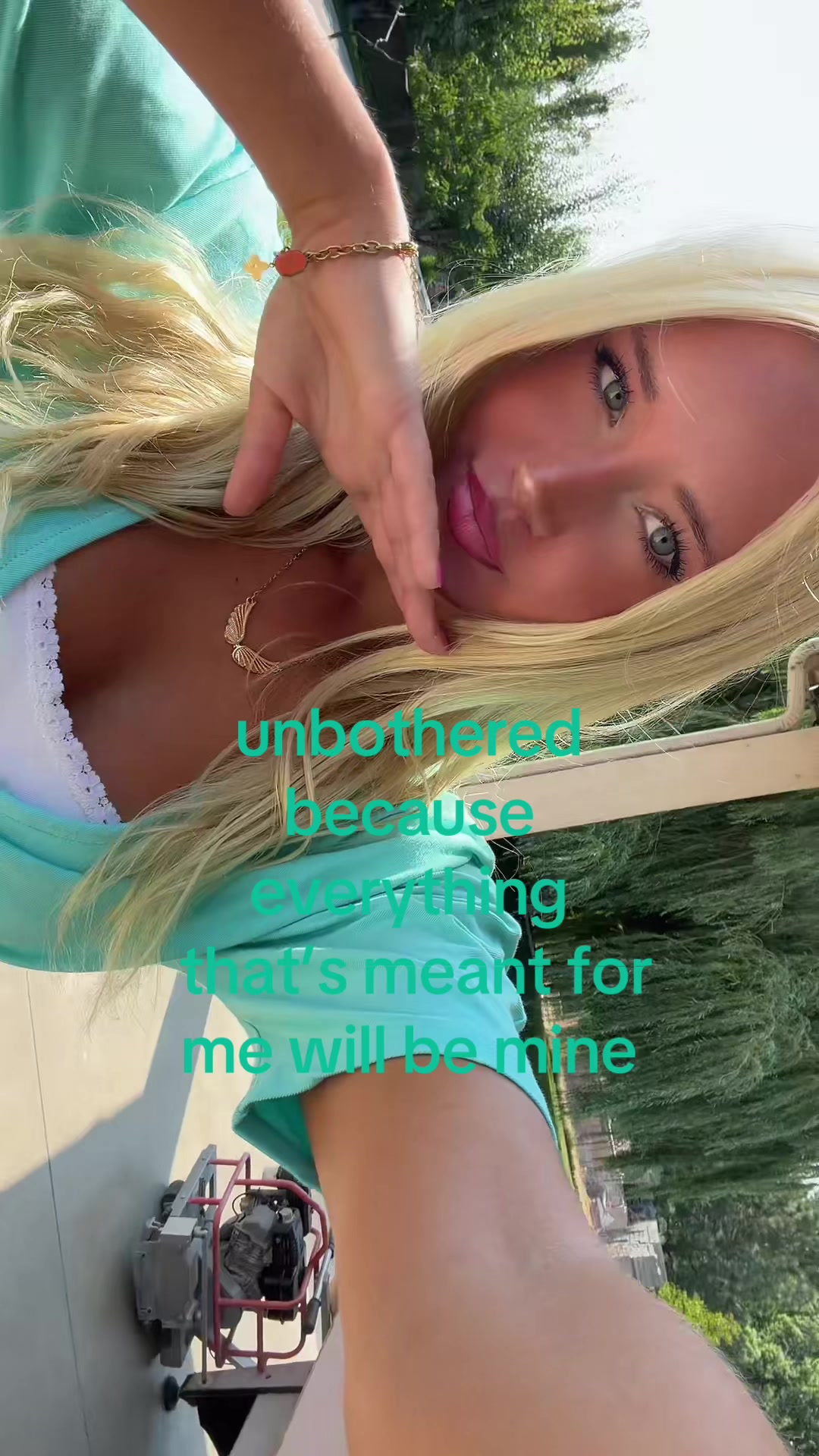 @Esther