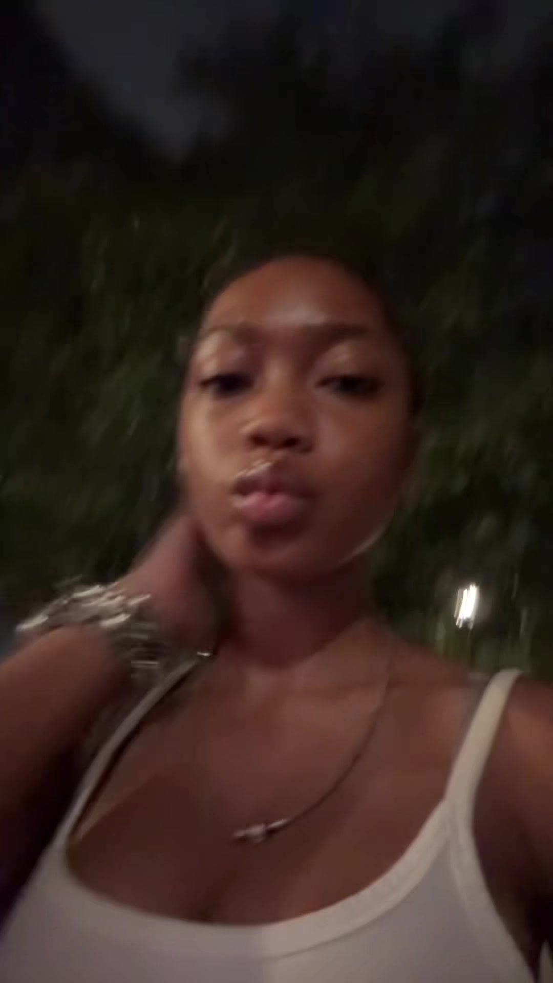 @￶