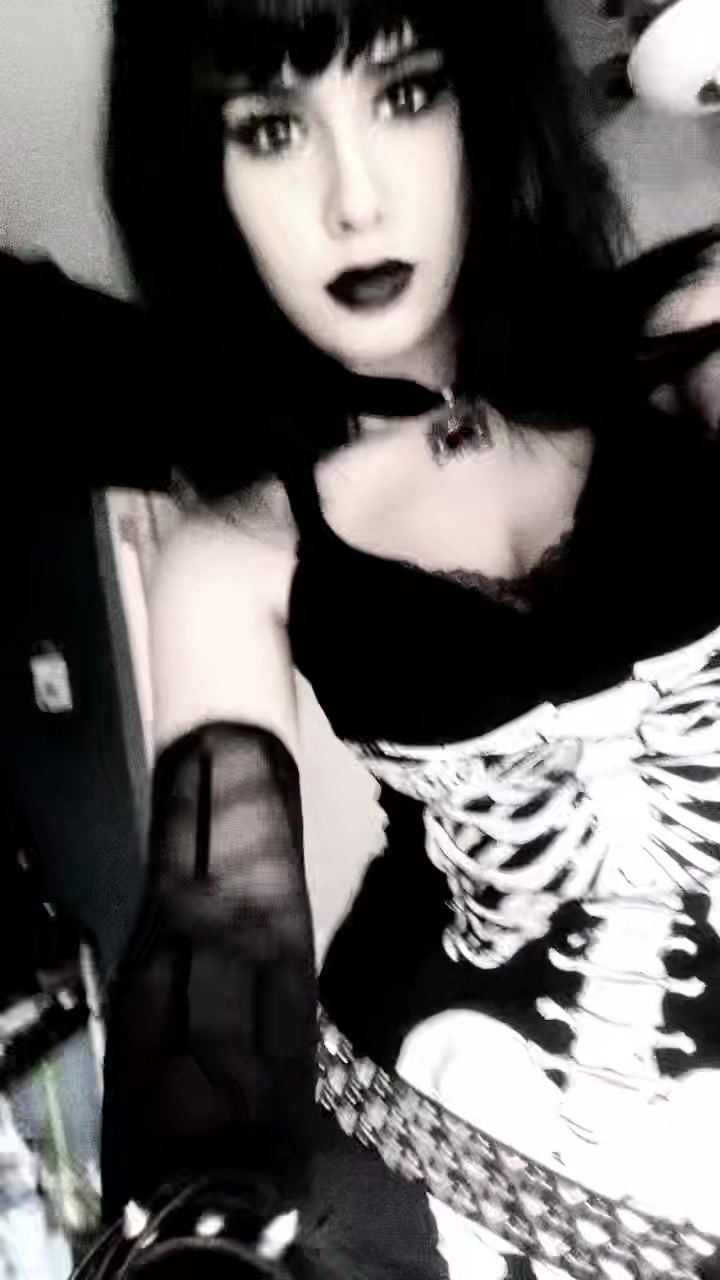 @Maria🦇