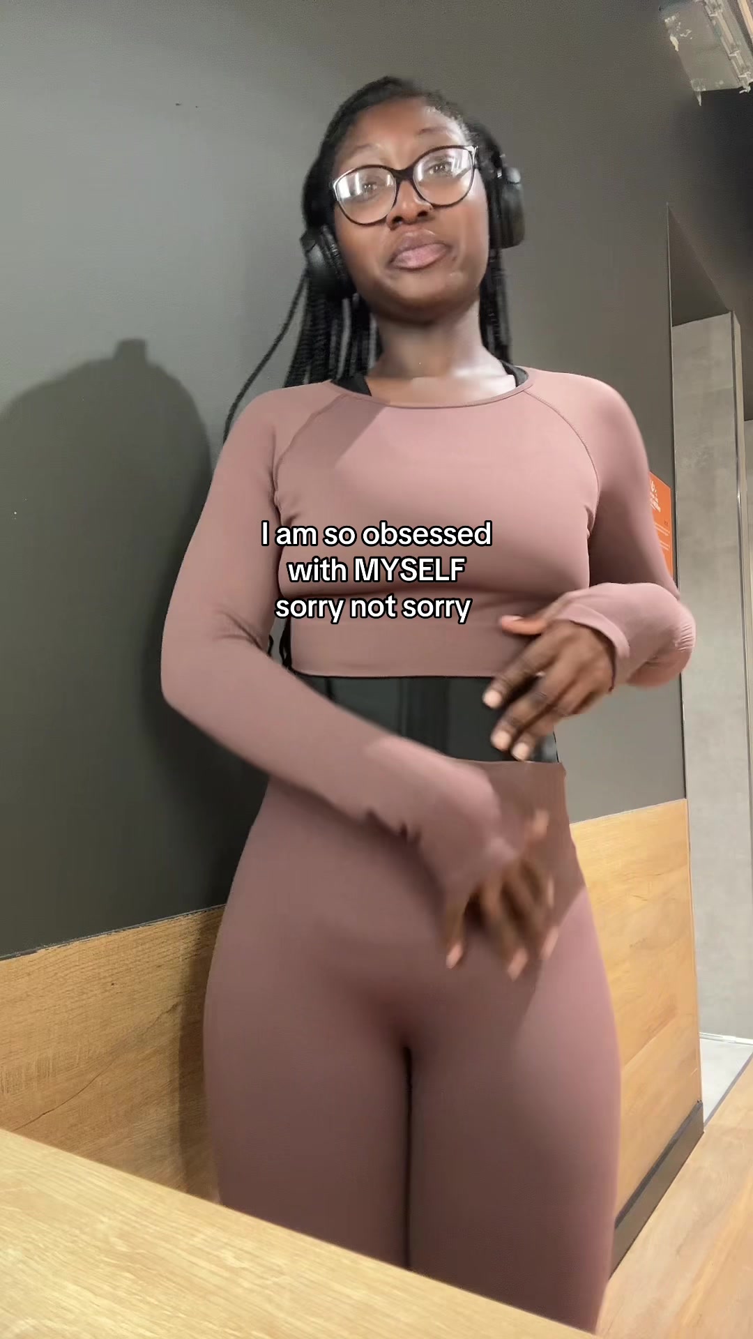 @Enoaboraa