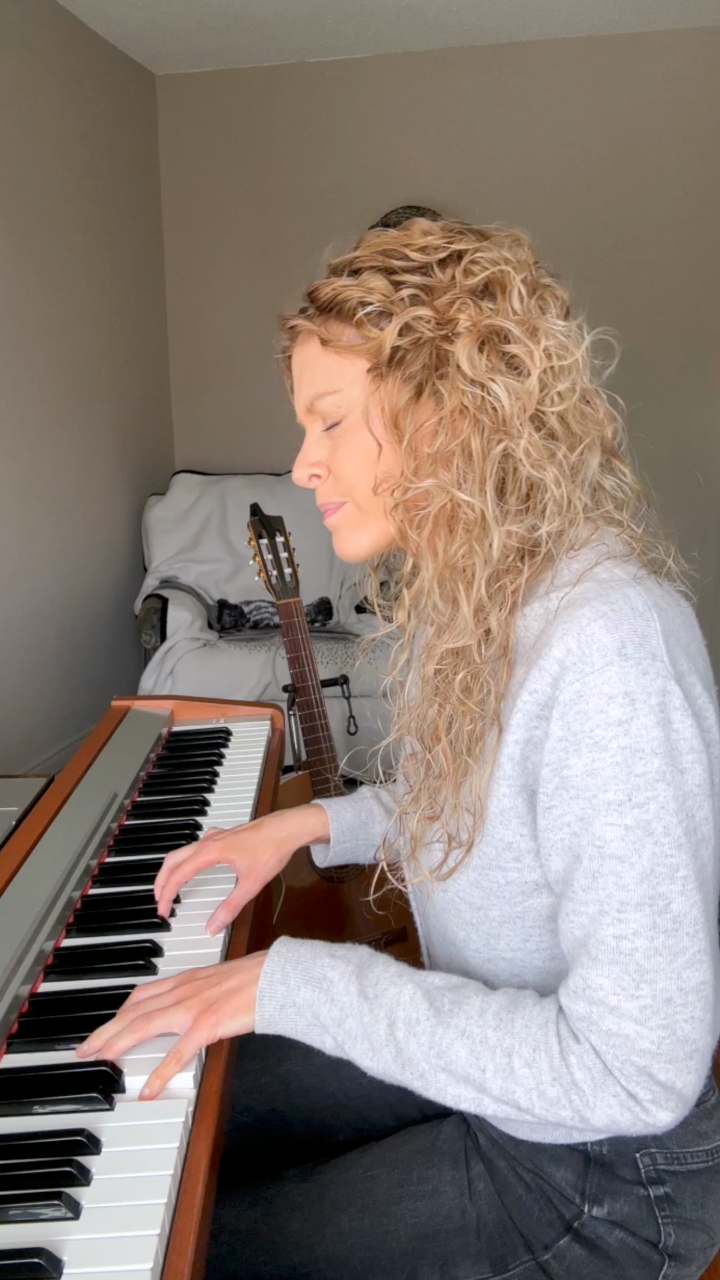@RIS | Online Piano Coach