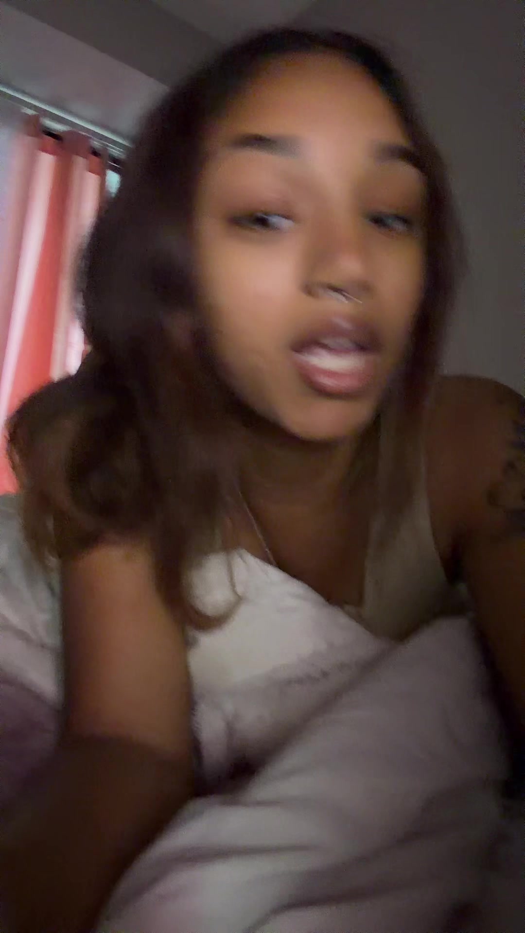 @￴￴
