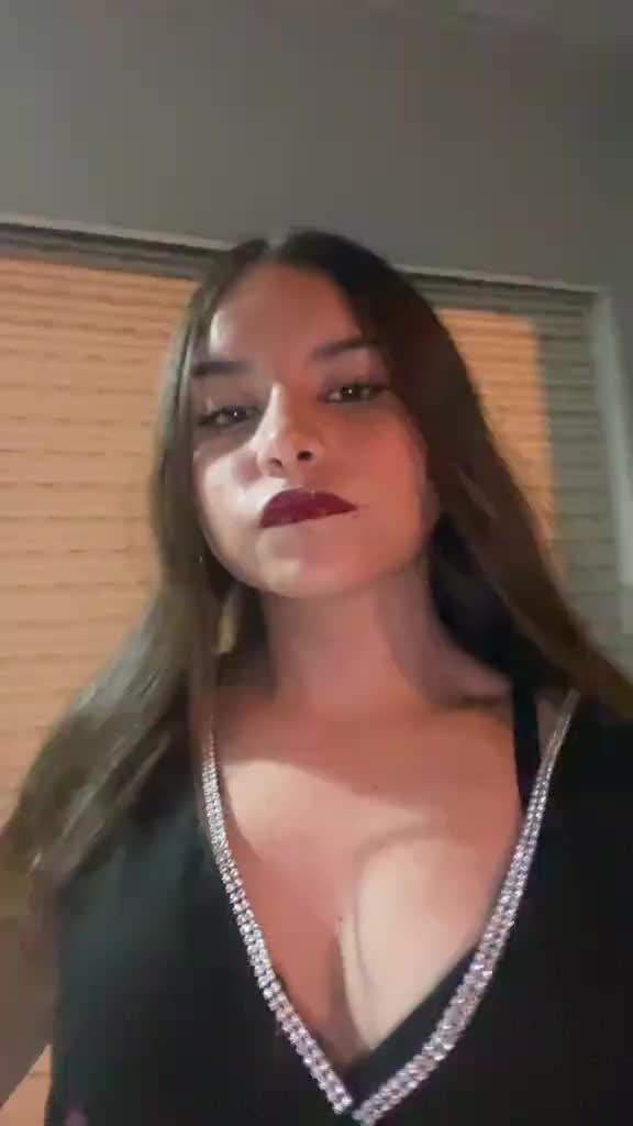 @Ari🖤