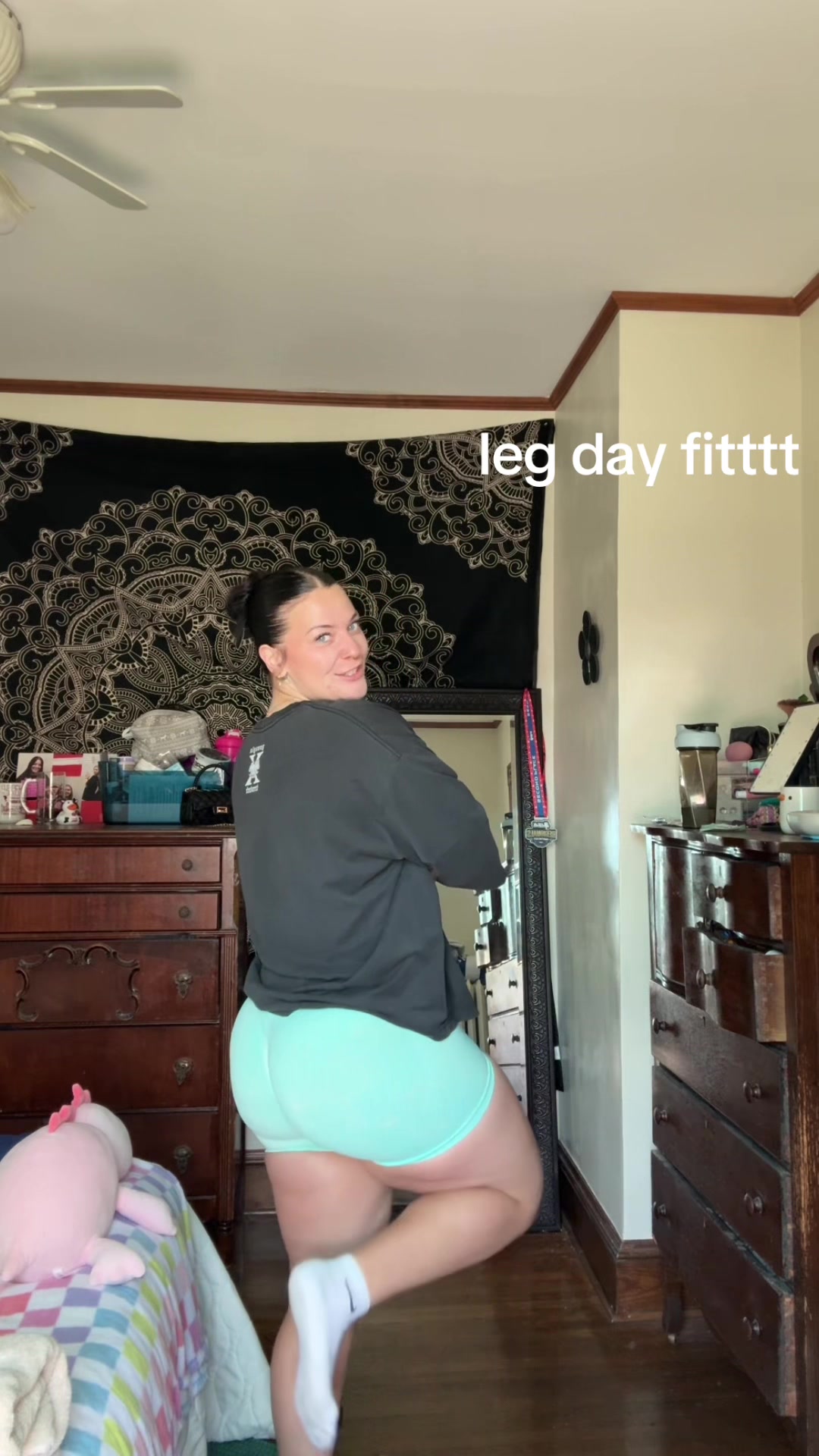 @KAIT | your fav gym girl 🖤