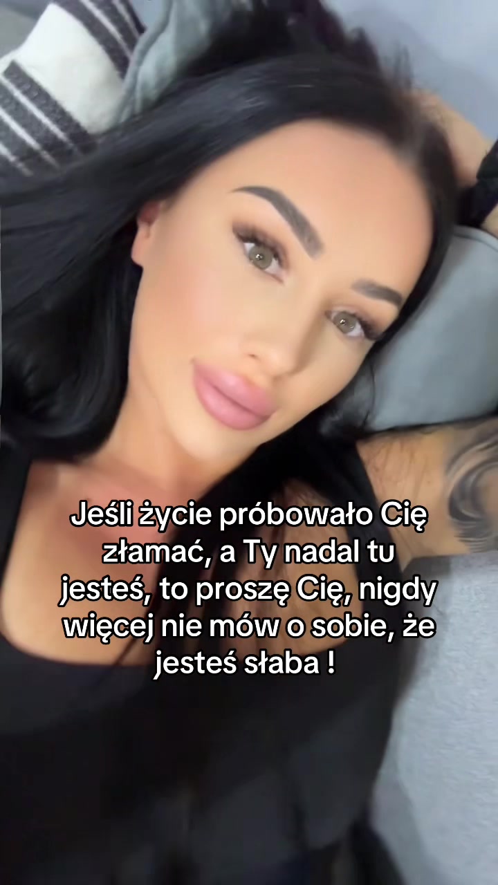 @GlamWiola