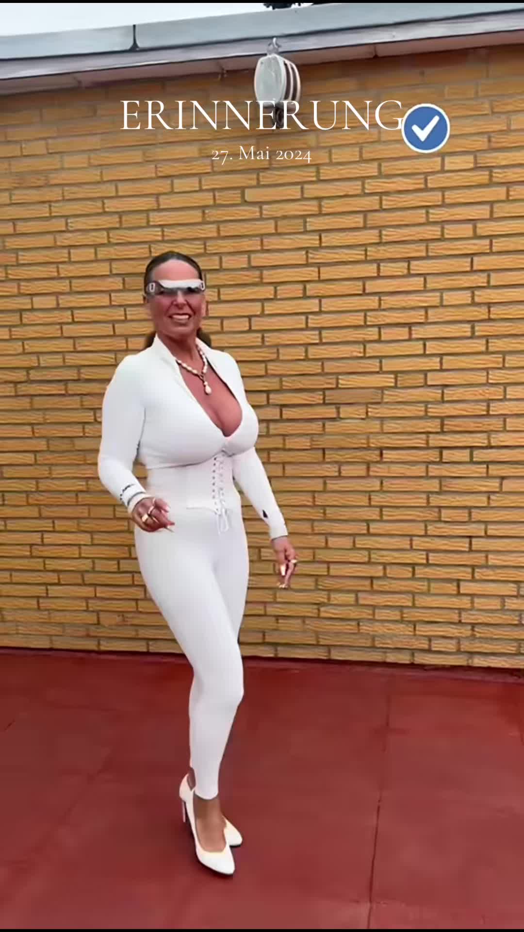 @Carla Lagerfeld