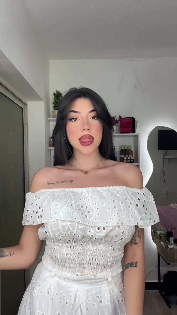 @Houda.kechiche