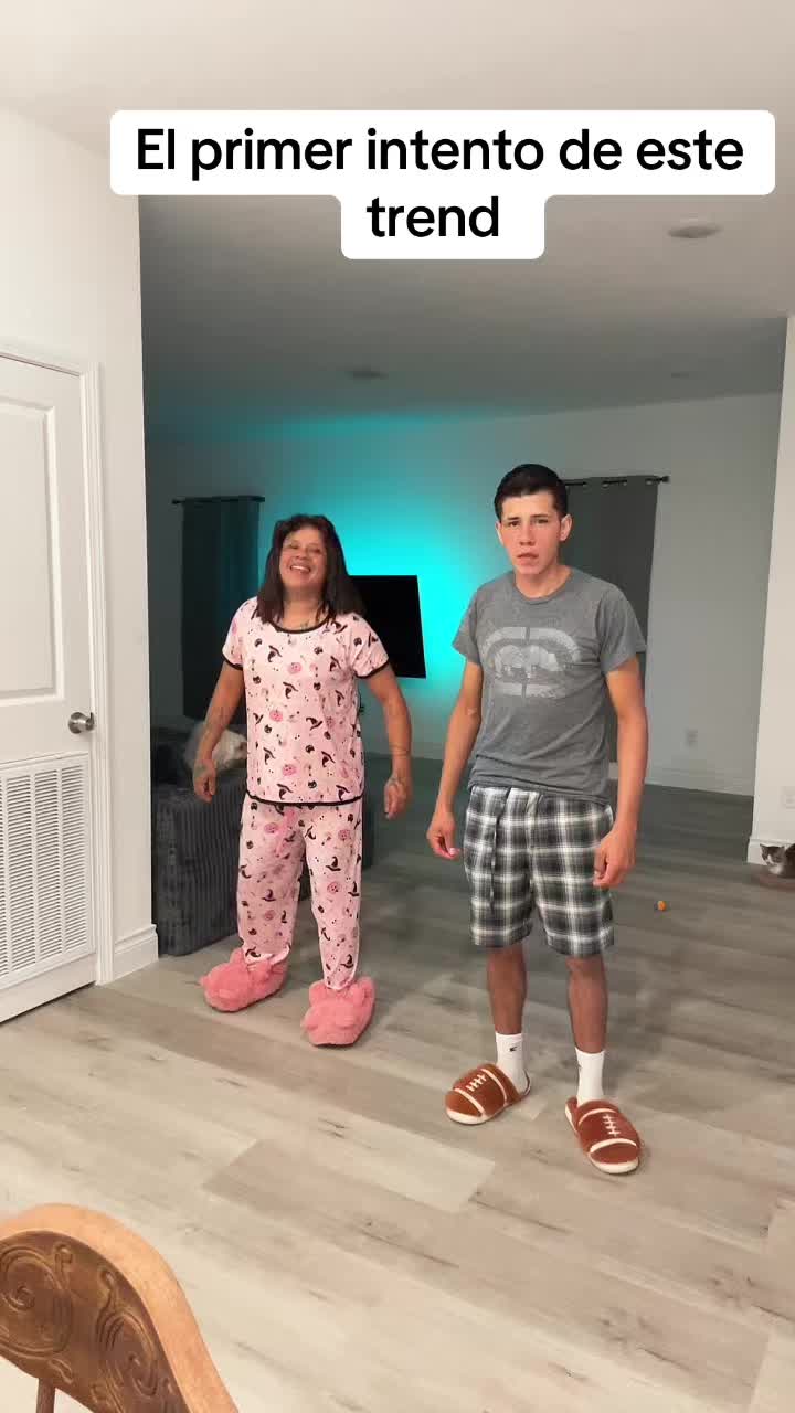 @lalalopez