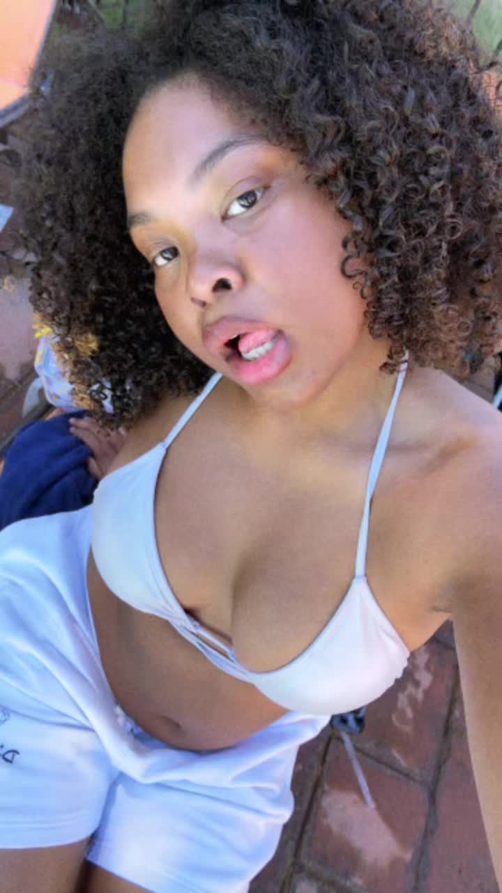 @Jazzylov3