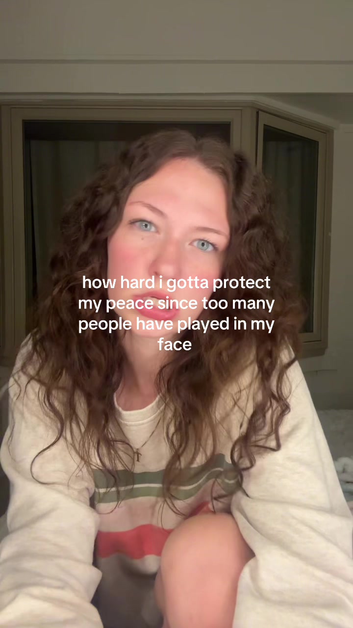 @𑣲 t