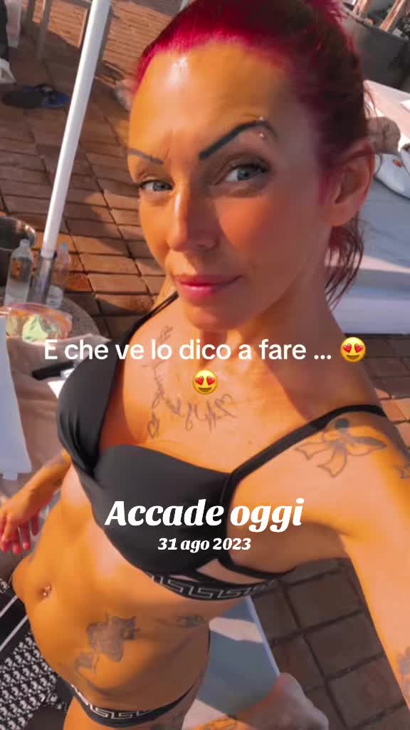 @Valentina 🖤