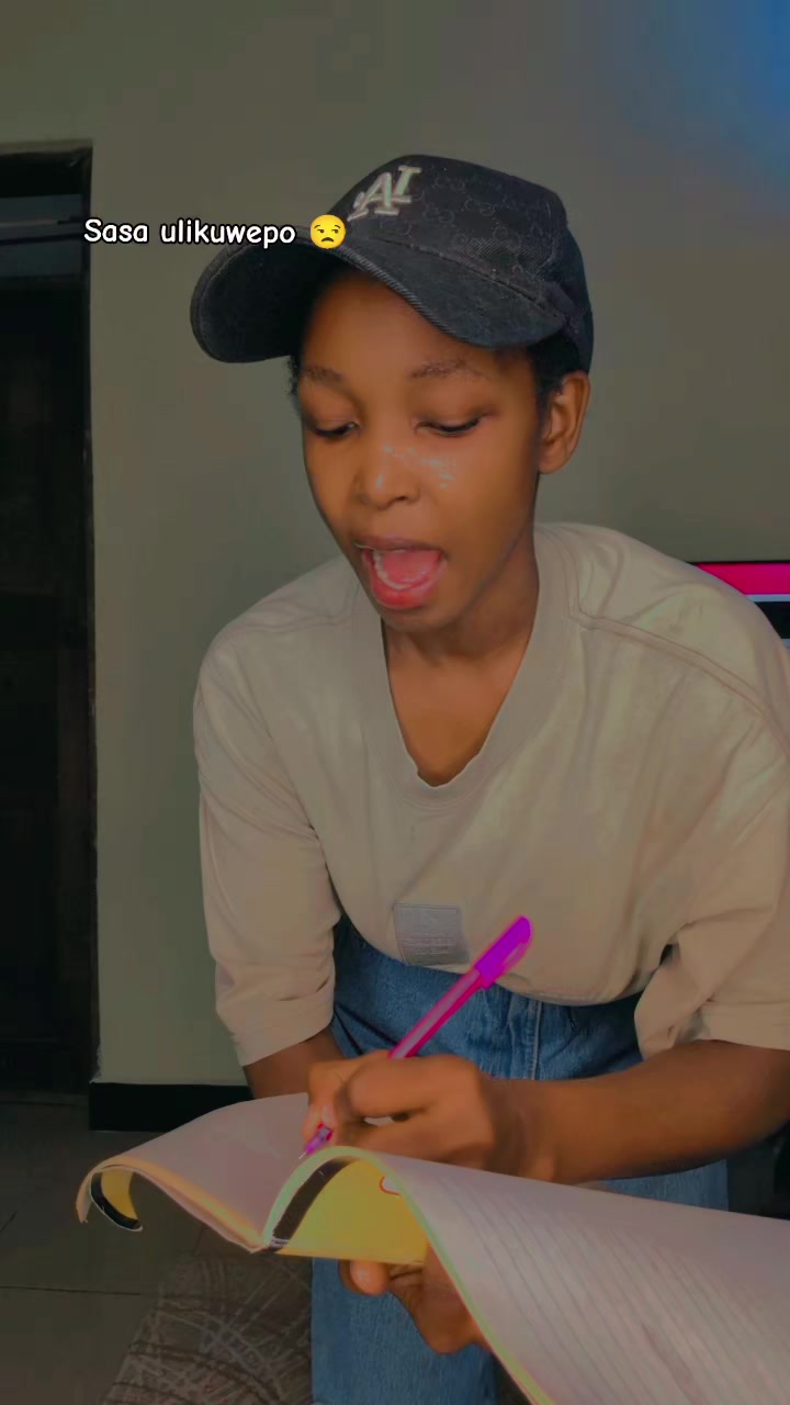 @LIZZY KIDOTI 🧝&zwj;♀️⛎